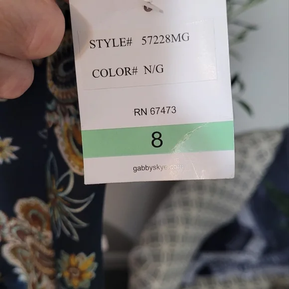 Gabby Skye Paisley & Floral Print Fit and Flare Dress Size 8 - Picture 5 of 7